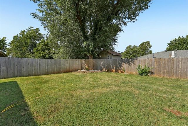 8005 Wilshire Hills Drive, Oklahoma City, OK 73132