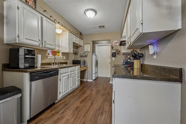 8005 Wilshire Hills Drive, Oklahoma City, OK 73132