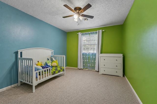 8005 Wilshire Hills Drive, Oklahoma City, OK 73132
