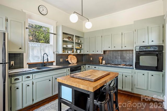 1818 Lennox Avenue, Charlotte, NC 28203