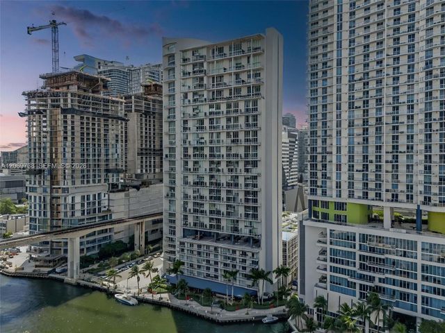 690 SW 1st Court 2122, Miami, FL 33130