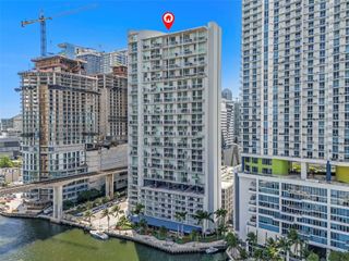690 SW 1st Court 2122, Miami, FL 33130