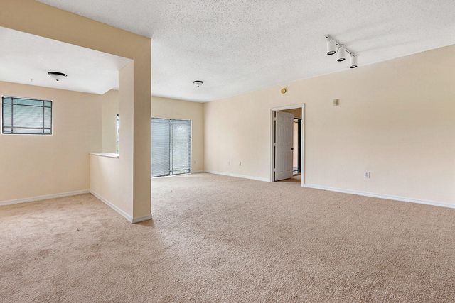 2917 Tuscany Court 116, Palm Beach Gardens, FL 33410