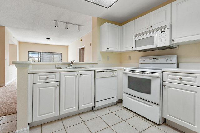 2917 Tuscany Court 116, Palm Beach Gardens, FL 33410