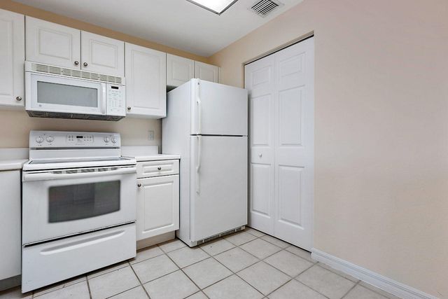 2917 Tuscany Court 116, Palm Beach Gardens, FL 33410