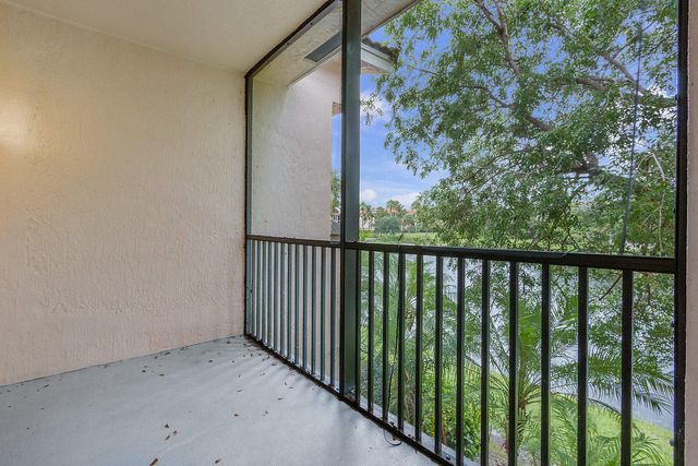 2917 Tuscany Court 116, Palm Beach Gardens, FL 33410