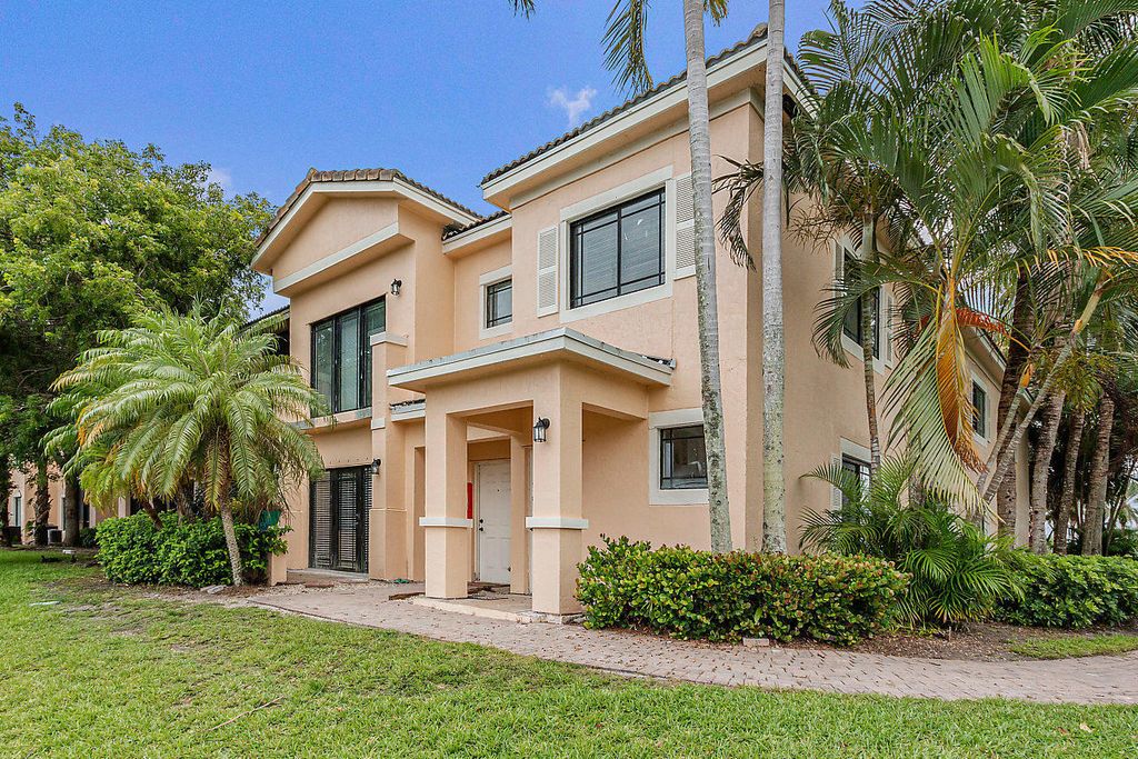 2917 Tuscany Court 116, Palm Beach Gardens, FL 33410