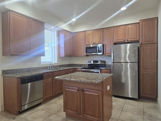 2520 BELLA VISTA DRIVE, Davenport, FL 33897