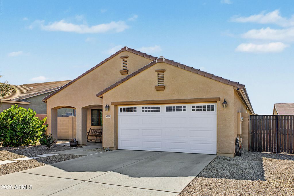 4729 E AUSTIN Lane, San Tan Valley, AZ 85140 — photo 4