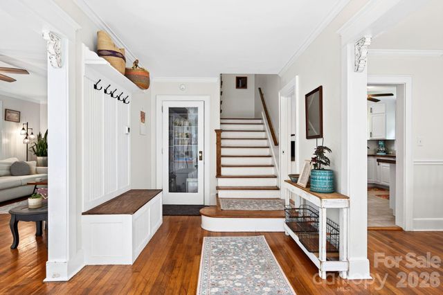 29 Chance Cove Lane, Asheville, NC 28806