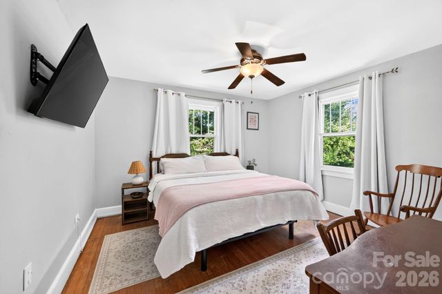 29 Chance Cove Lane, Asheville, NC 28806