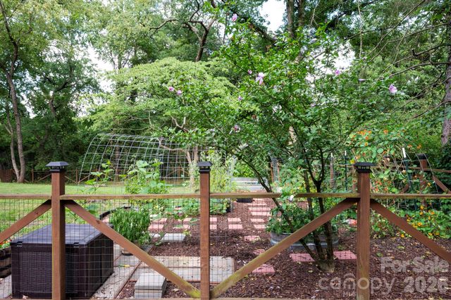 29 Chance Cove Lane, Asheville, NC 28806