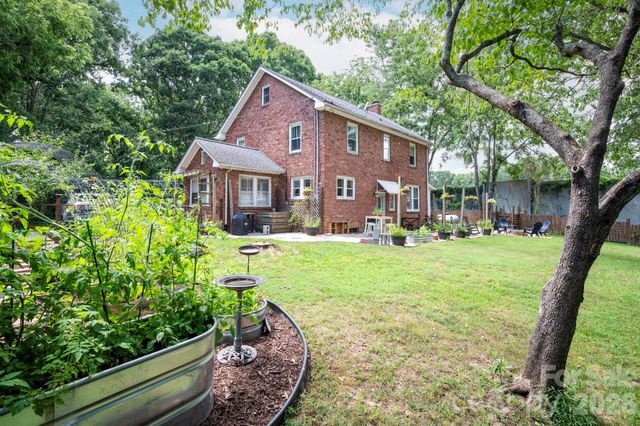 29 Chance Cove Lane, Asheville, NC 28806