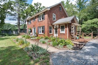 29 Chance Cove Lane, Asheville, NC 28806