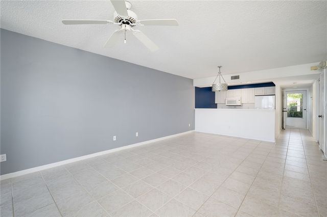 2140 Spyglass Lane 116, Vero Beach, FL 32963