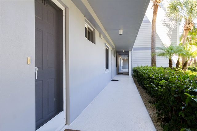 2140 Spyglass Lane 116, Vero Beach, FL 32963