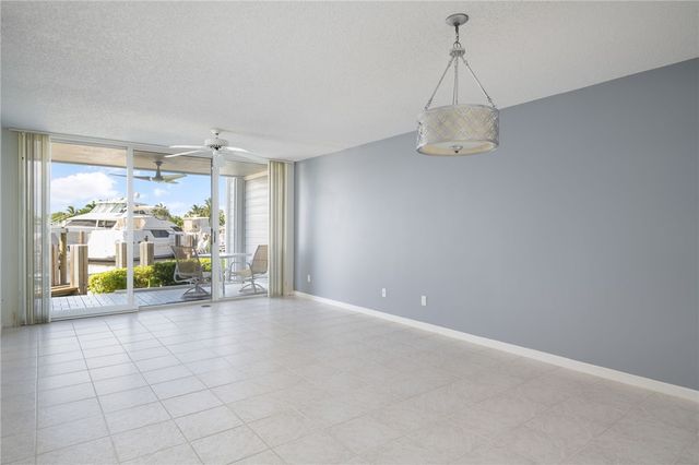 2140 Spyglass Lane 116, Vero Beach, FL 32963