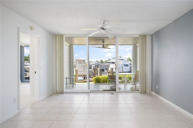 2140 Spyglass Lane 116, Vero Beach, FL 32963