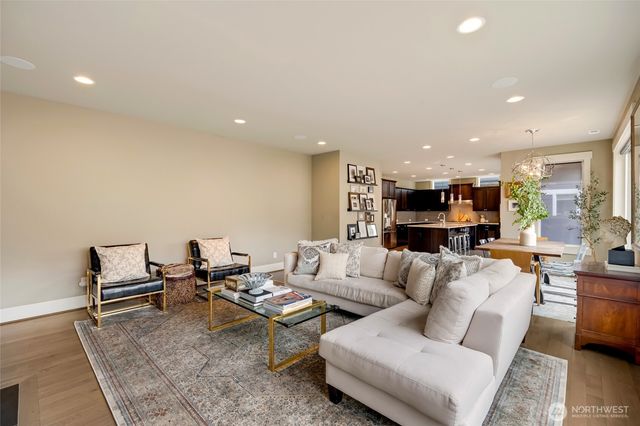 619 Graham Avenue NE, Renton, WA 98059