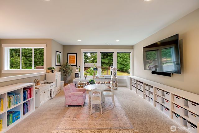 619 Graham Avenue NE, Renton, WA 98059