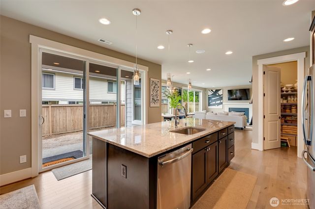 619 Graham Avenue NE, Renton, WA 98059