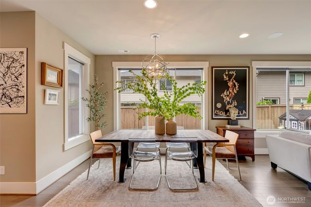 619 Graham Avenue NE, Renton, WA 98059