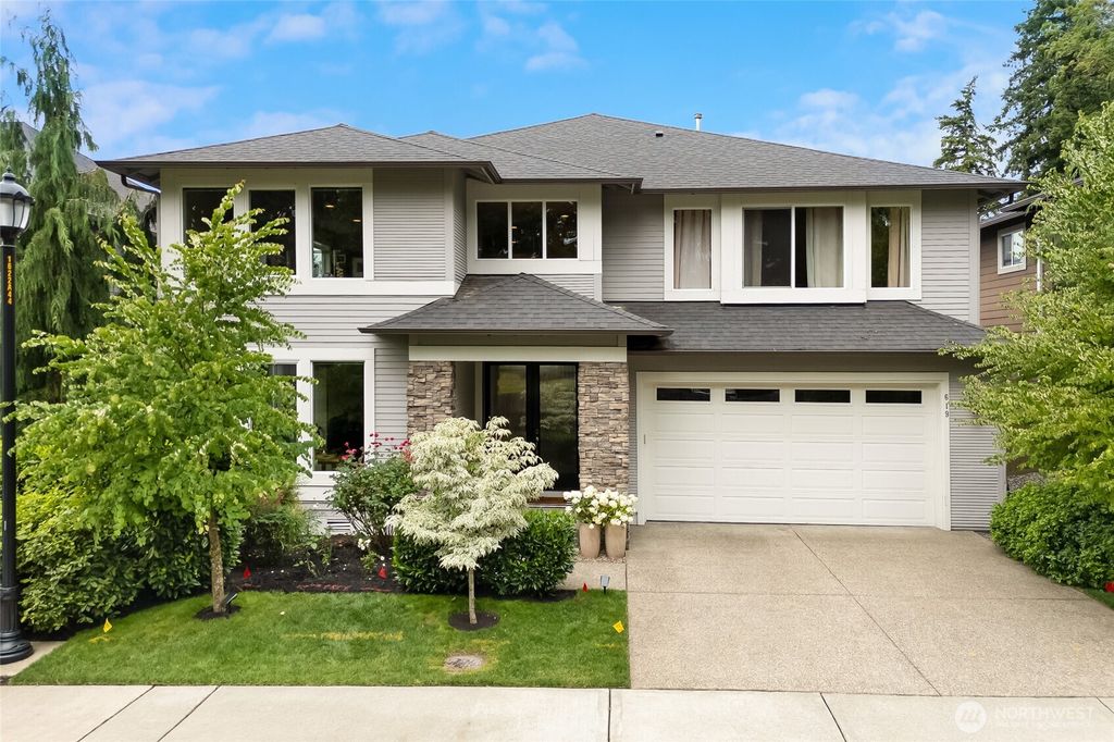 619 Graham Avenue NE, Renton, WA 98059