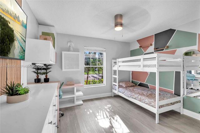 6471 NW 41st Ter, Coconut Creek, FL 33073