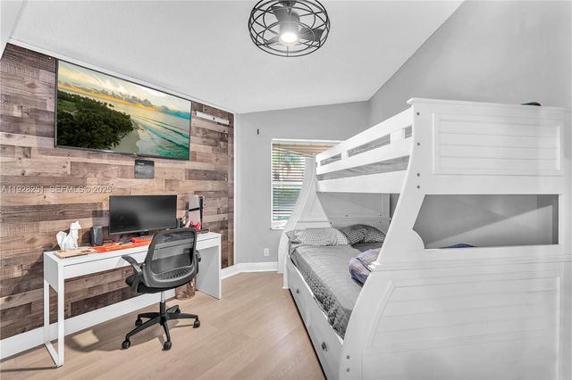 6471 NW 41st Ter, Coconut Creek, FL 33073