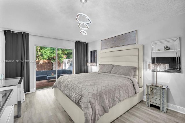 6471 NW 41st Ter, Coconut Creek, FL 33073