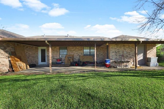 226 Elm Dr, Raceland, LA 70816