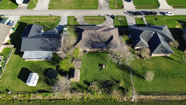 226 Elm Dr, Raceland, LA 70816