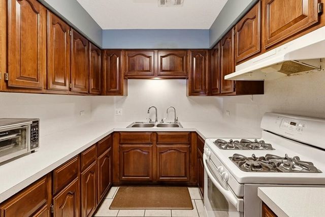 226 Elm Dr, Raceland, LA 70816