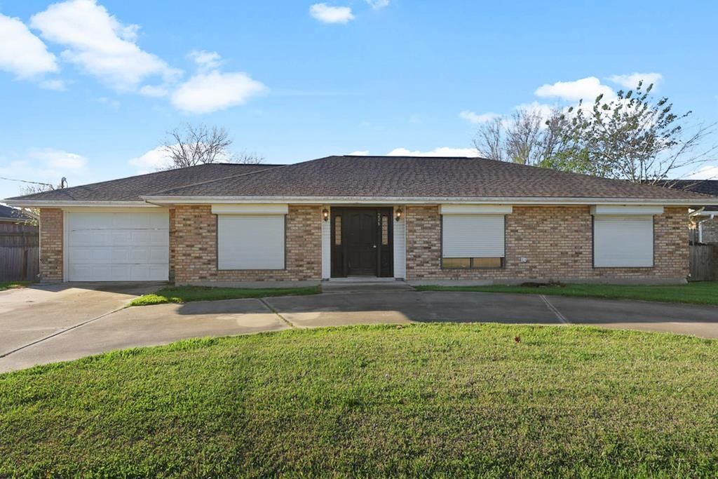 226 Elm Dr, Raceland, LA 70816