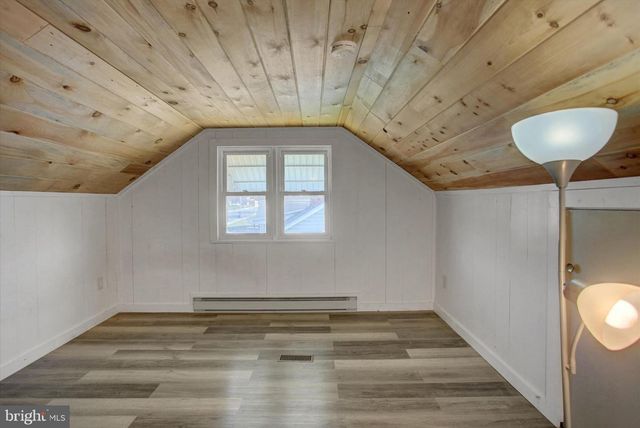 712 STANLEY AVENUE, Chambersburg, PA 17201