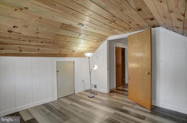 712 STANLEY AVENUE, Chambersburg, PA 17201