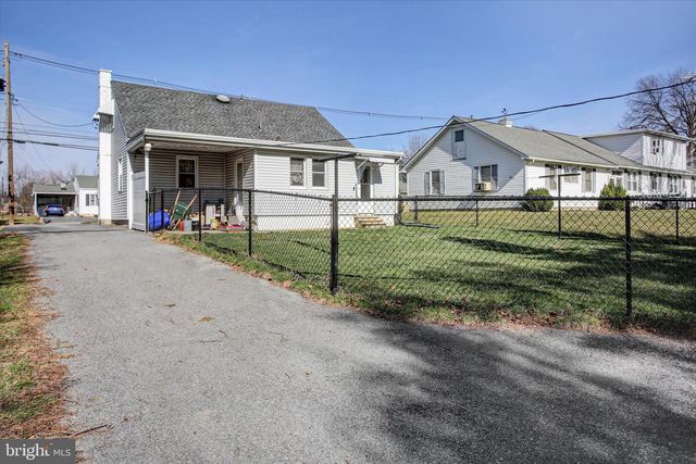 712 STANLEY AVENUE, Chambersburg, PA 17201