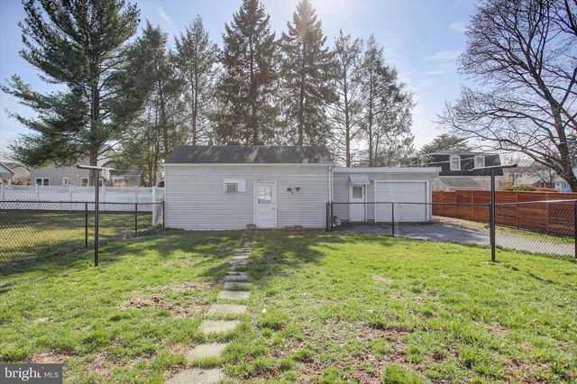 712 STANLEY AVENUE, Chambersburg, PA 17201