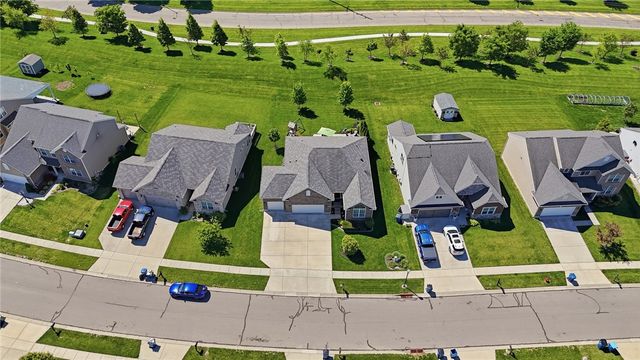 4131 Spicebush Drive, Tipp City, OH 45371
