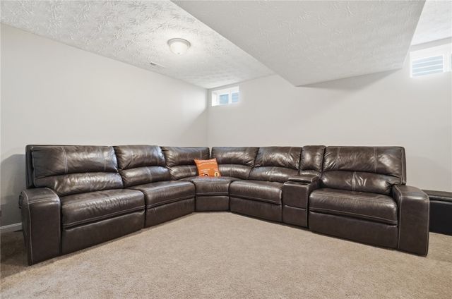 4131 Spicebush Drive, Tipp City, OH 45371
