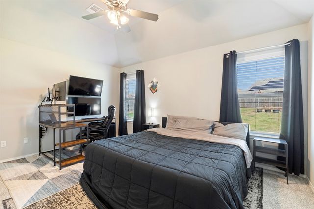 3213 Brookstone Pass Drive, Yukon, OK 73099