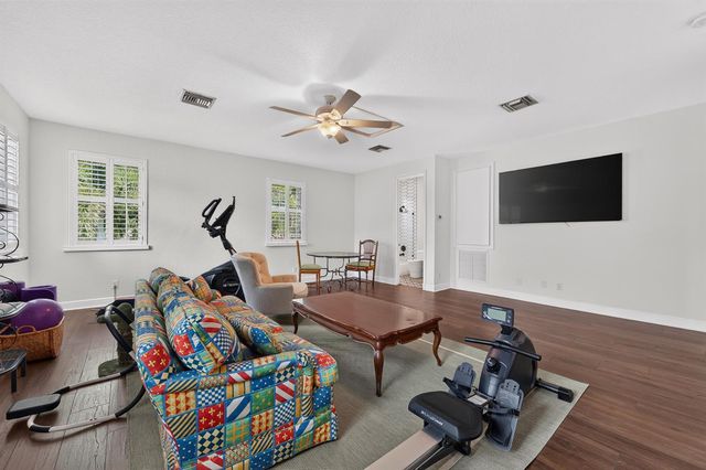 116 Santiago Drive, Jupiter, FL 33458