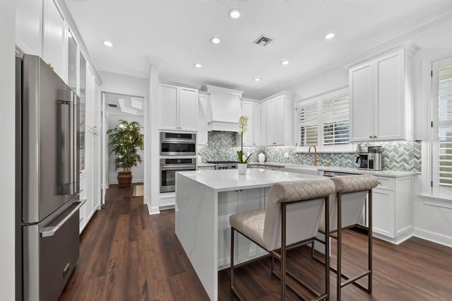 116 Santiago Drive, Jupiter, FL 33458