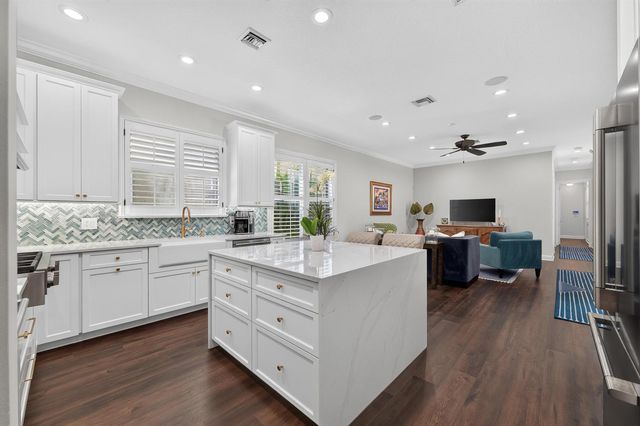 116 Santiago Drive, Jupiter, FL 33458