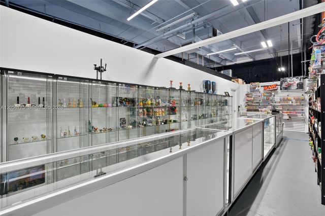 Wholesale, Distribution and Smoke Shop for Sale in Flagler, Miami, FL 33126