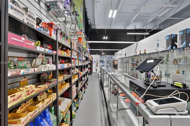 Wholesale, Distribution and Smoke Shop for Sale in Flagler, Miami, FL 33126