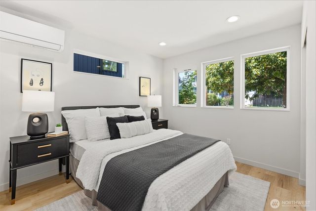 1131 B NW 60th Street, Seattle, WA 98107