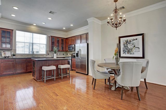 5806 Kansas Street B, Houston, TX 77007