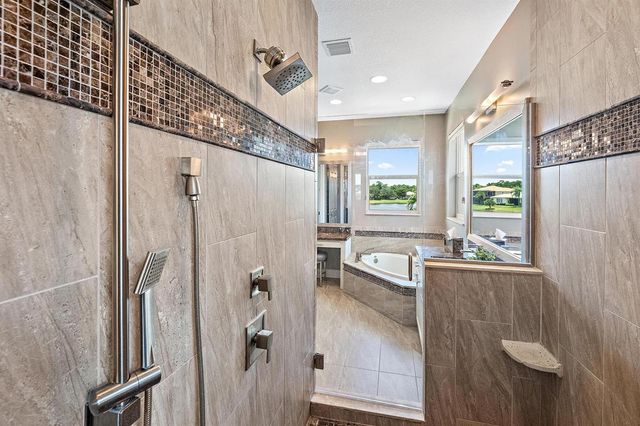 12132 Aviles Circle, Palm Beach Gardens, FL 33418