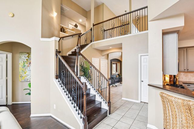 17711 Creek Bluff Lane, Cypress, TX 77433